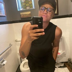 Meet your Posher, Courtney